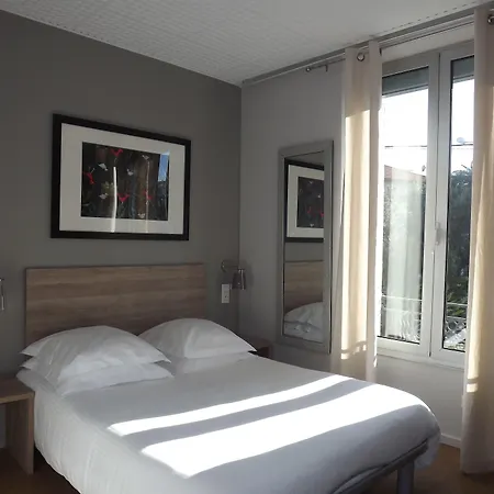 Le Petit Castel Hotel