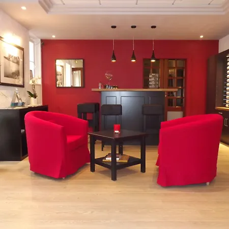 فندق Le Petit Castel أنتيب