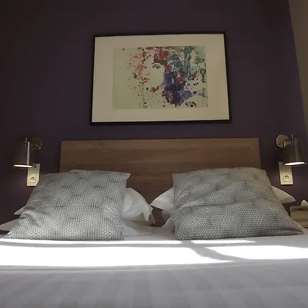 Le Petit Castel فندق أنتيب