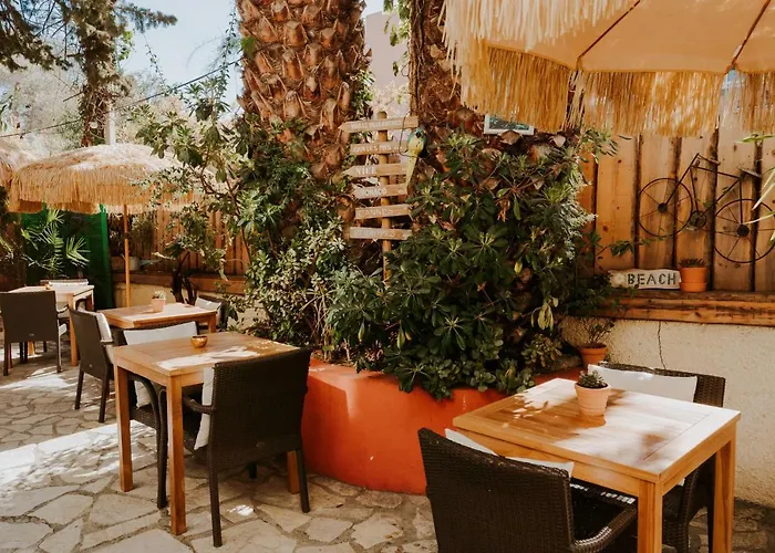 Hotel Le Petit Castel