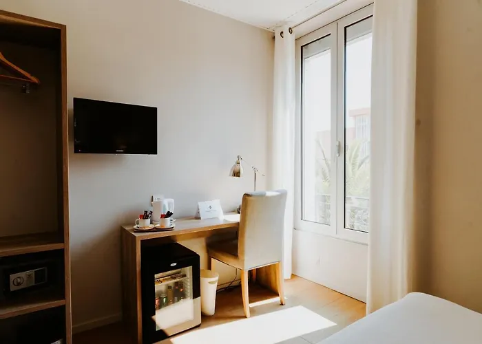 Le Petit Castel 3* Antibes