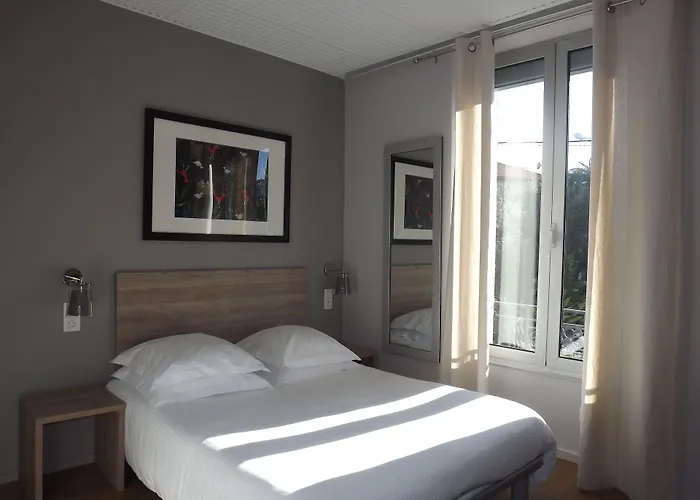 Le Petit Castel Hotel