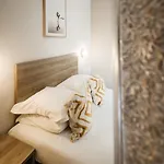 小卡斯特勒酒店 3* 昂蒂布