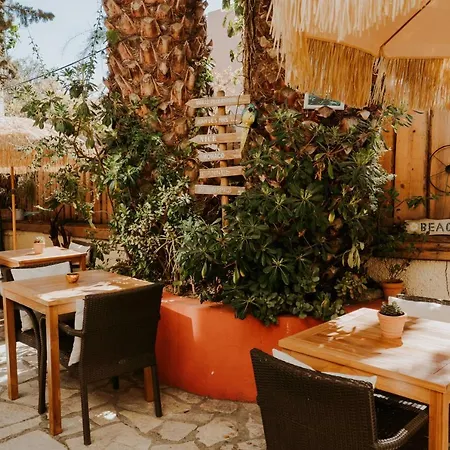 Szálloda Le Petit Castel