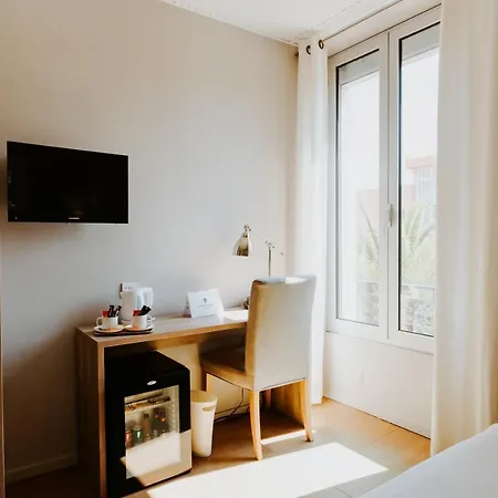 Le Petit Castel 3* Antibes