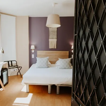 Szálloda Le Petit Castel