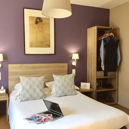 Hotel Le Petit Castel Antibes