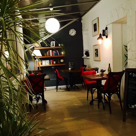 Le Petit Castel Hotel Antibes