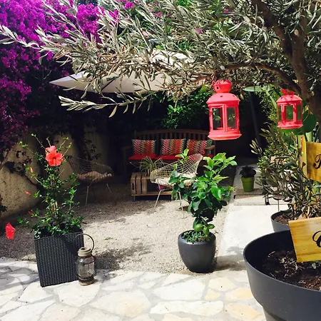 Le Petit Castel 3* Antibes