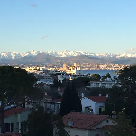 Le Petit Castel 3* Antibes