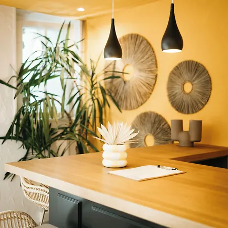 Le Petit Castel Hotel 3*