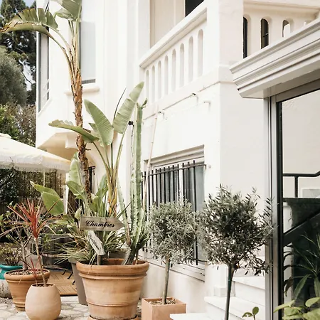 Le Petit Castel Hotel