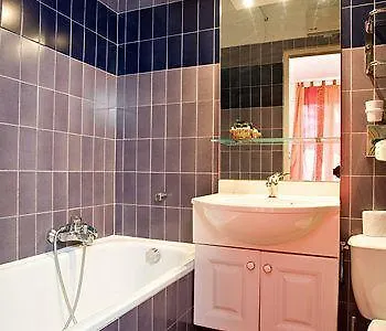Le Petit Castel Hotel