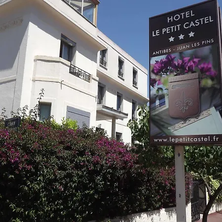 호텔 Le Petit Castel 3*
