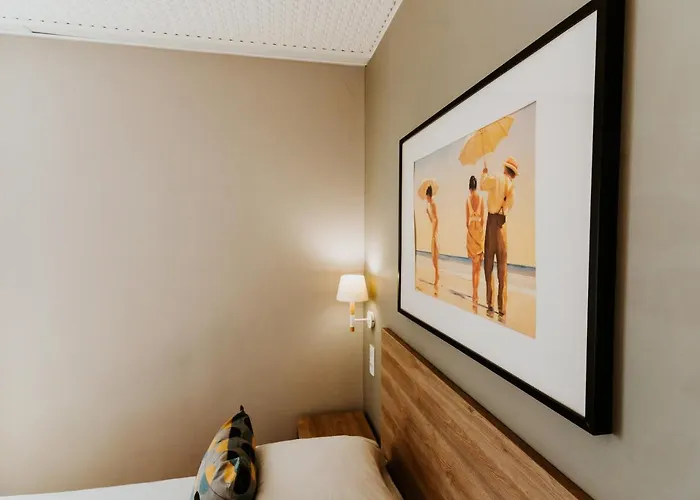 Le Petit Castel 3* אנטיב