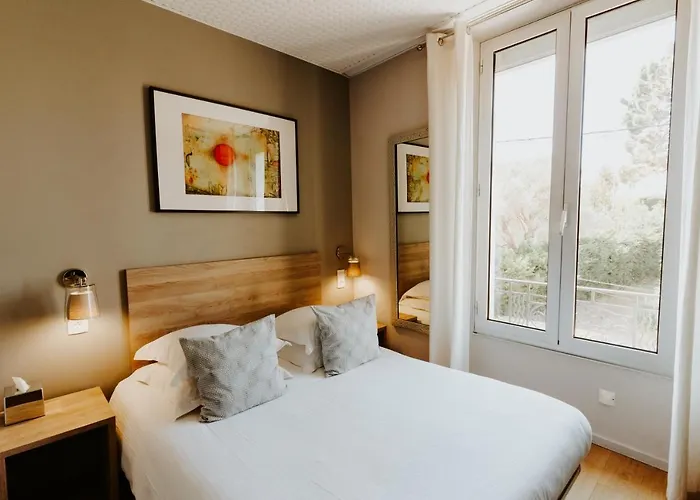 Hotel Le Petit Castel 3*