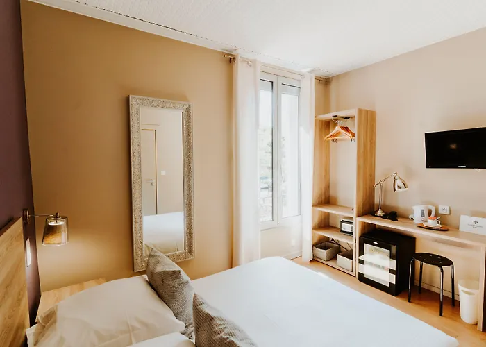 Hotel Le Petit Castel 3*