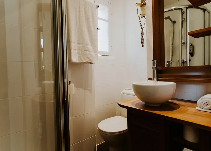 Le Petit Castel Hotel